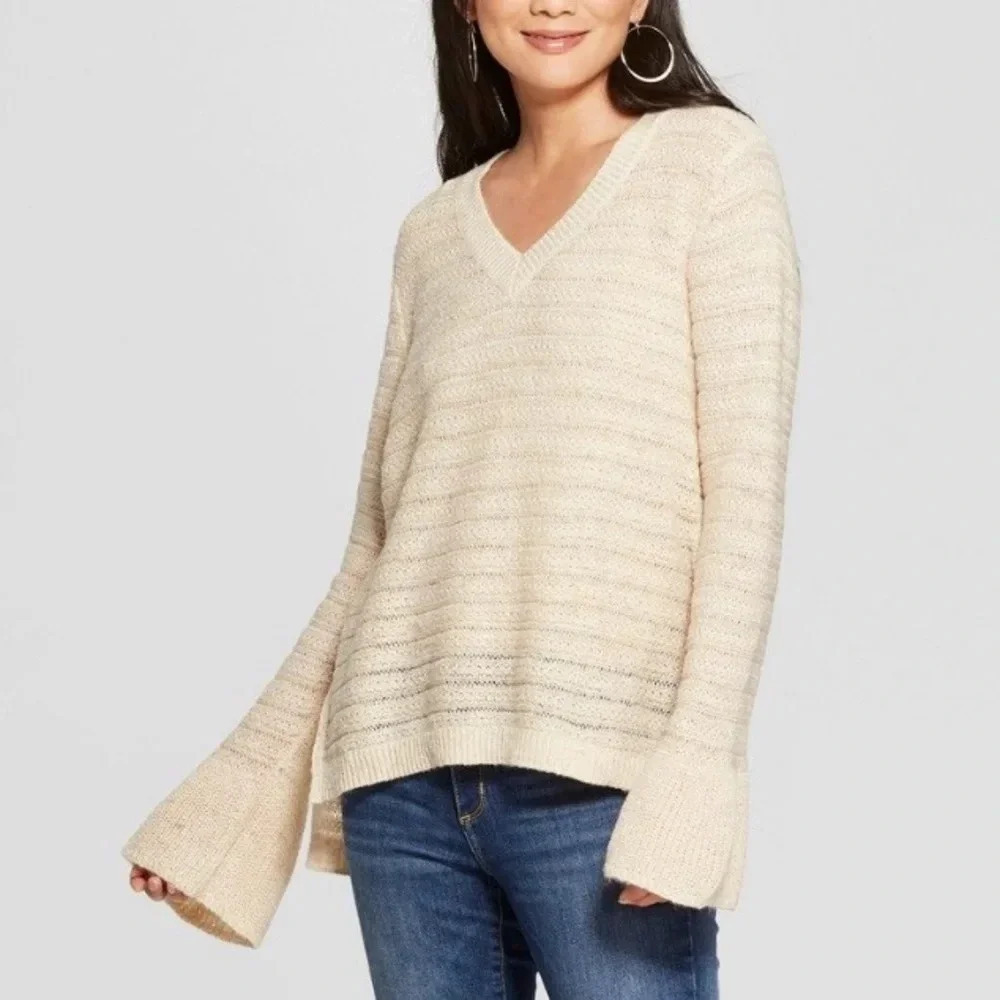 Knox Rose V Neck Sweater Pointelle Bell Sleeve Cream Women’s Sz L NWT
